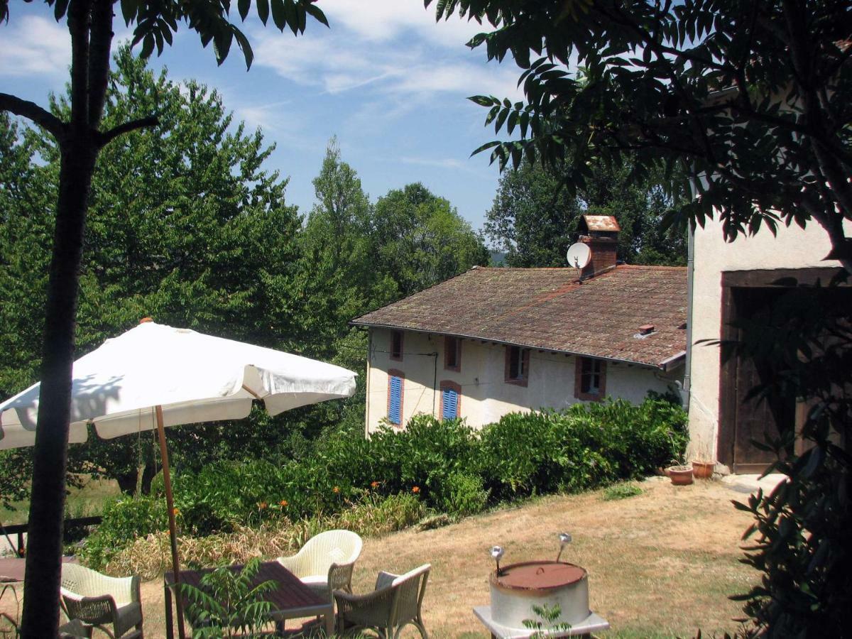 Camping La Vallee Verte Ambert Exterior foto