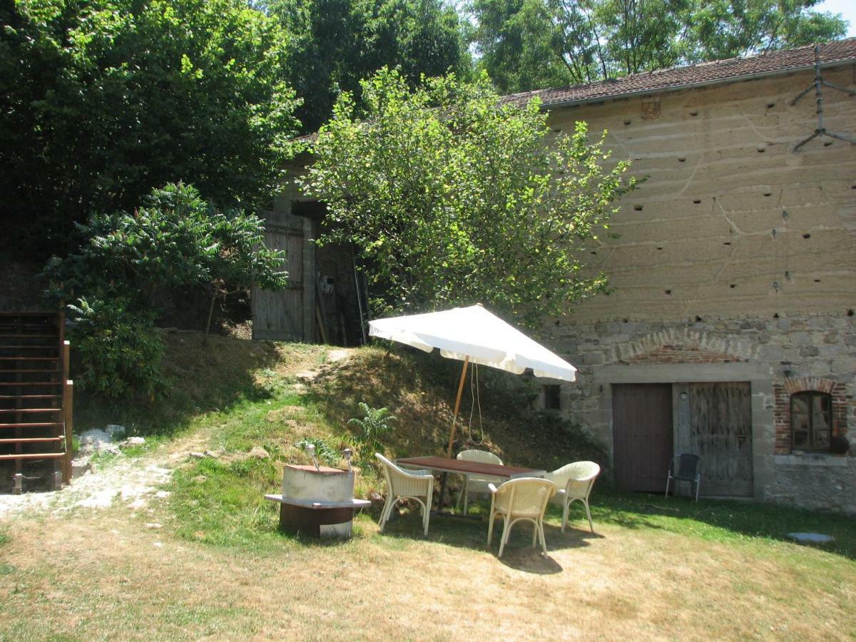 Camping La Vallee Verte Ambert Exterior foto